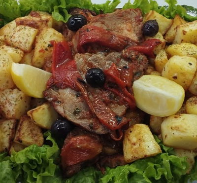 Bondiola al horno con guarnición 