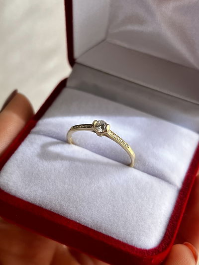 Cintillo "Amare" Oro 18K 