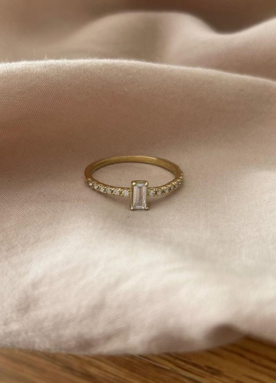 Cintillo "Mia" Oro 18K 