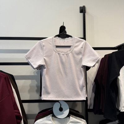 REMERA M/C ENCAJE AL TONO