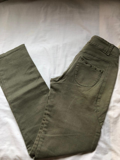 Pantalon Sandobal de gabardina verde 40