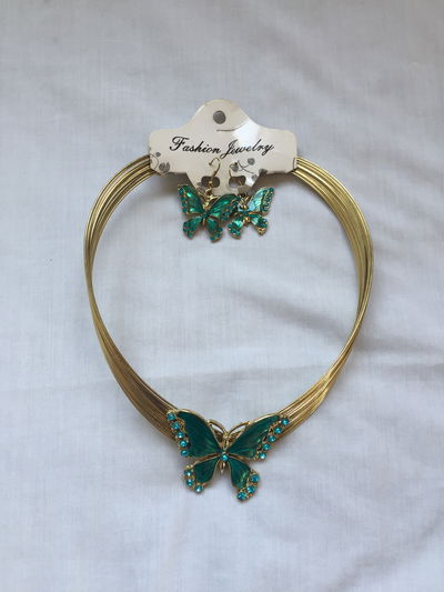 Set collar y aros Mariposa 