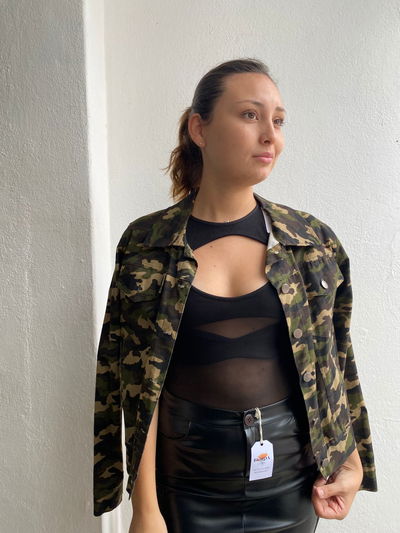 CAMPERA GABARDINA CAMUFLADA
