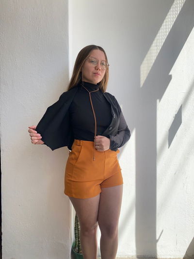 SHORT SASTRERO ANARANJADO