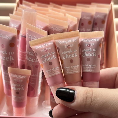 Rubor Cheek to cheek Ruby Rose Tester