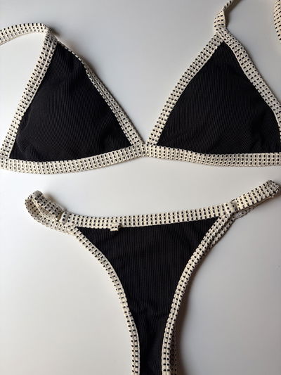 Bikini Lucy Lú negra y cuadrillé