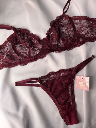 Conjunto Luz Bordó