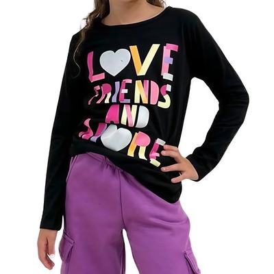 Remera Love Friends Negra