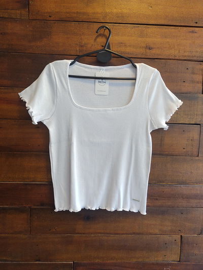REMERA 