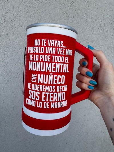 JARRA 1 LITRO RIVER EDICION MUÑECO GALLARDO (EN ROJO)