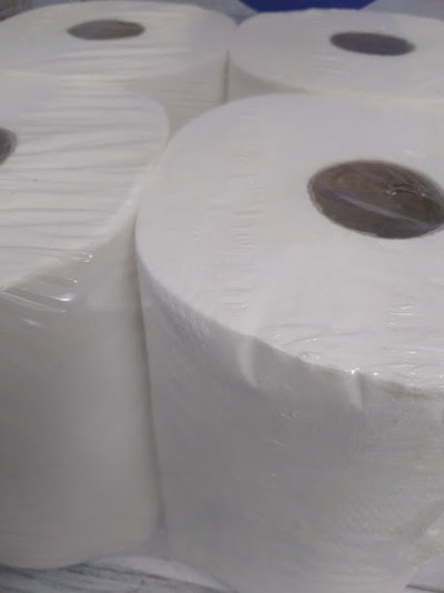 TOALLA BOBINA 4 X 200 BLANCO PURO PREMIUM