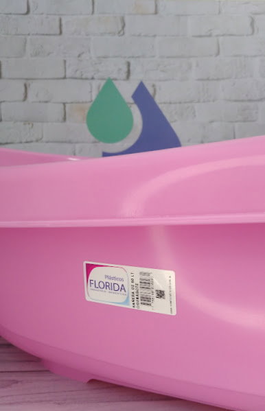 BAÑADERA SUPER C/TAPON ROSA 50 LT APROX.