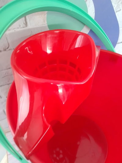 BALDE C/ESCURRIDOR REDONDO 14 LT SINA