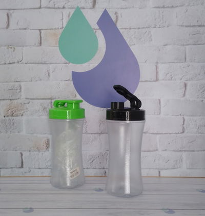 VERTEDOR REDONDO TAPA CLIP 750 C.C. PLASTICO