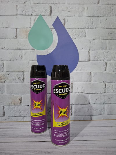 ESCUDO PULGAS Y GARRAPATAS AEROSOL 400 C.C.