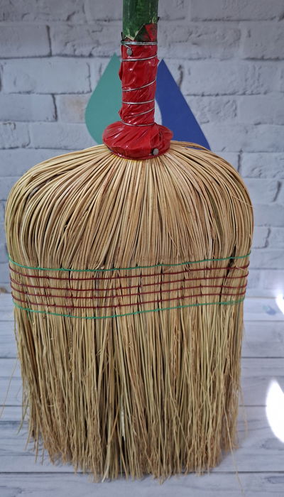 ESCOBA 6 HILOS CHAPITA/CAPUCHA MEZCLA DOMESTICO