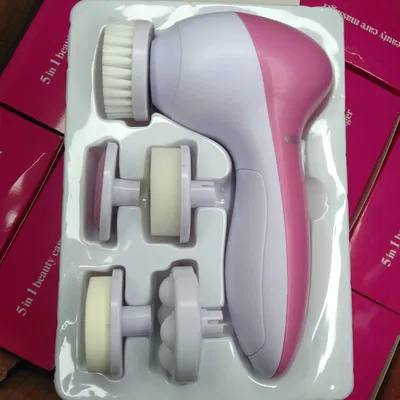 CEPILLO FACIAL EXFOLIANTE LIMPIEZA MASAJEADOR A PILAS 5 EN 1