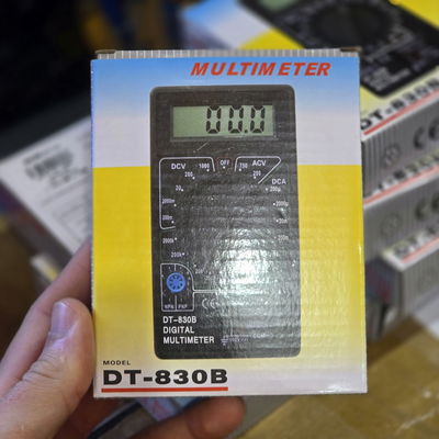 Tester Multimetro Sin Bateria Voltimetro Amperimetro Digital Coompacto