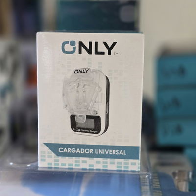 CARGADOR UNIVERSAL DE BATERIAS PARA CELULAR 220V UN-LC1 600MA