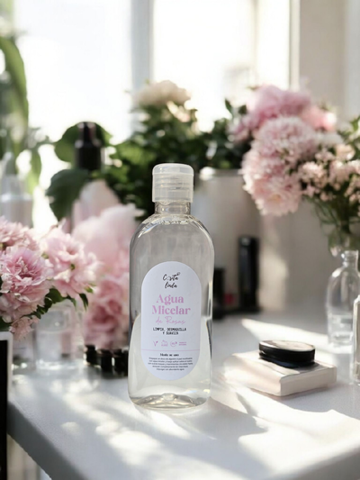 Agua micelar de rosas