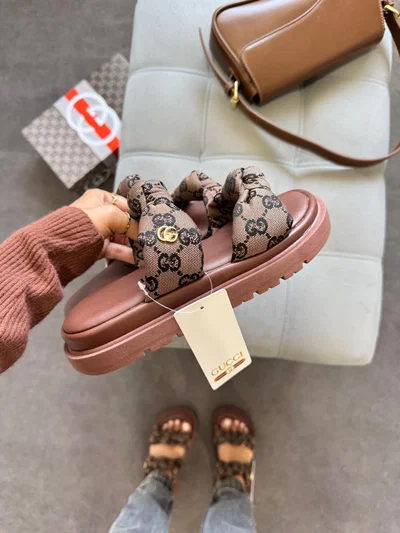 Sandalias Gucci