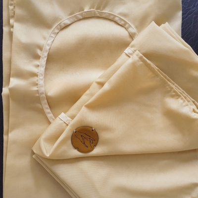 Sábanas para camillas con agujero facial