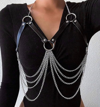 arnes de pecho con cadena 