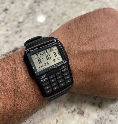 Reloj Digital DBC32-1A