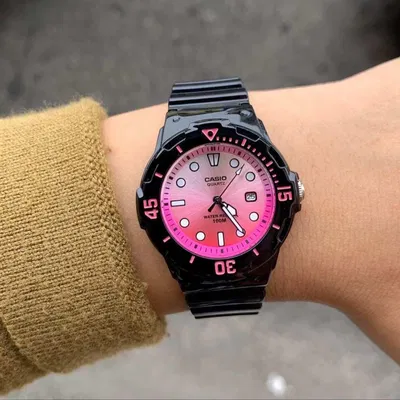 Reloj Casio Acero Dama LRW200H (Sumergible)