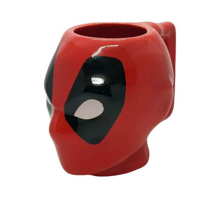 TAZA CON FORMA DEADPOOL