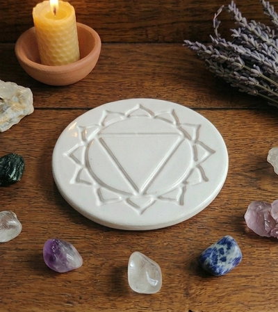 Molde termoformado liviano 406 – Placa chakra corazón – Apto cemento, yeso y resina