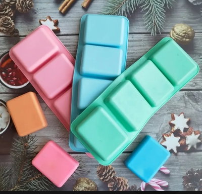 Molde de silicona cuadrados  x 4