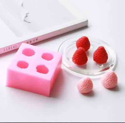 Molde silicona frutillas x4