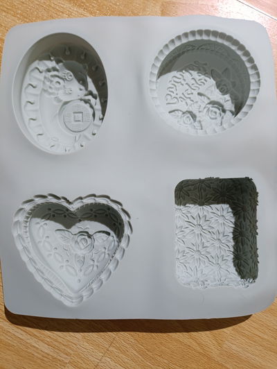 Molde de silicona jabones x 4– Velas, Cemento, Resina y Yeso