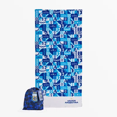 TOALLON FUTBOL CON MOCHILA DE REGALO