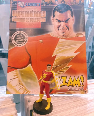 DC SUPER HERO FIGURINE SHAZAM (Ed Limitada Plomo)