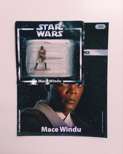 COLECCIONABLE STAR WARS: MACE WINDU