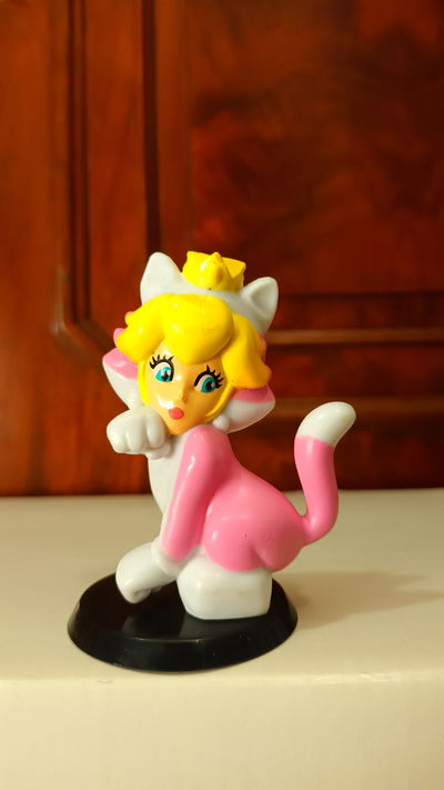 PEACH FELINA GASHAPON SUPER MARIO BROS