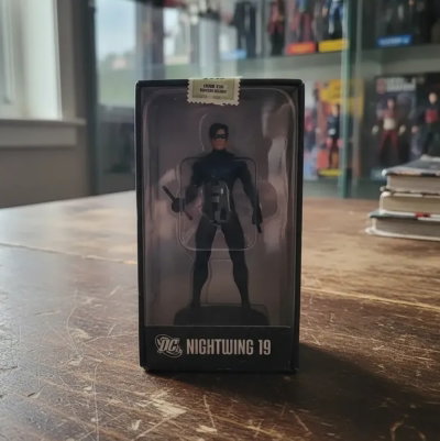 DC SUPER HERO FIGURINE NIGHTWING (Ed Limitada Plomo)