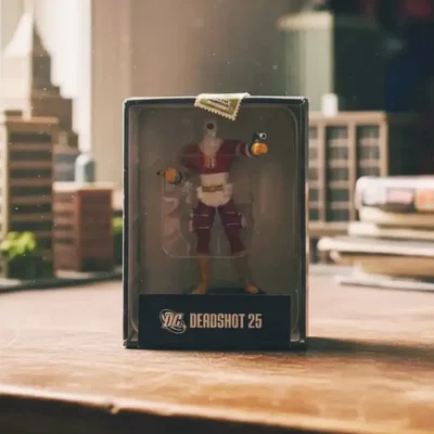 DC SUPER HERO FIGURINE DEADSHOT (Ed Limitada Plomo)