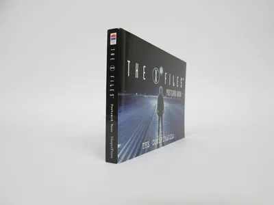 X-FILES POSTCARD BOOK - THE CONSPIRACIES