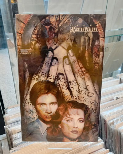 X-FILES MASTERVISIONS: DO NOT OPEN UNTIL X-MAS