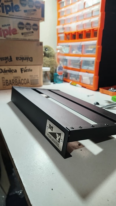  Pedalboard 60x26 inclinada