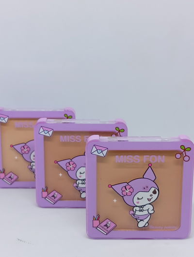 Polvo compacto Kuromi