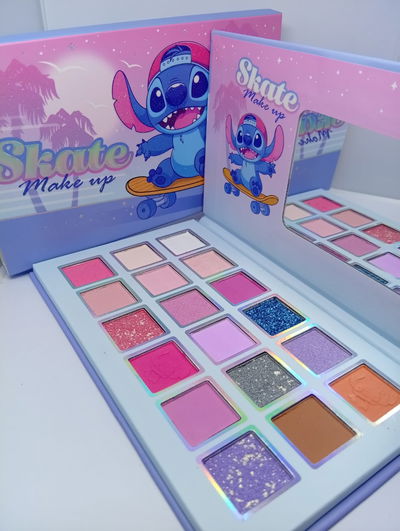 Paleta de sombras de Stitch x18 colores con espejo