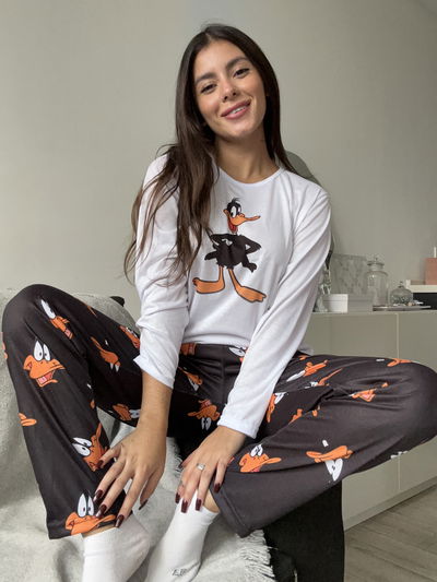 Pijama Adultos Pato Lucas manga Larga
