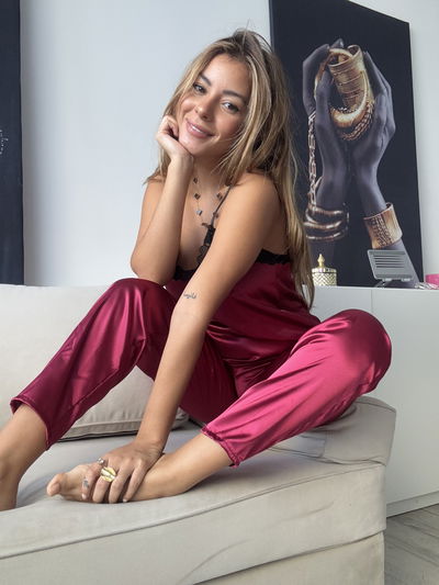 Pijama de Saten Pantalon y musculosa Bordo
