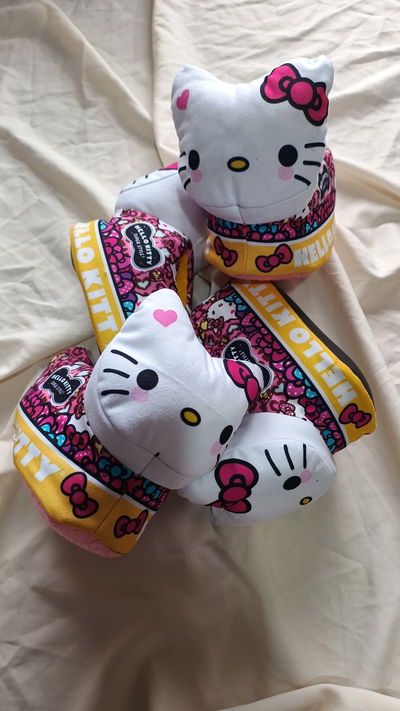 Pantuflas Hello Kitty niños