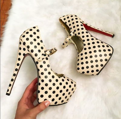 Stiletto lunares