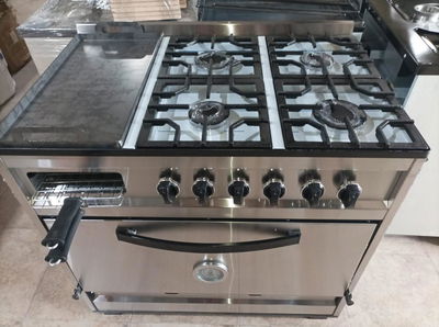 COCINA INDUSTRIAL ECO 4H Y PLANCHA C/TOSTADOR ACERO INOX.